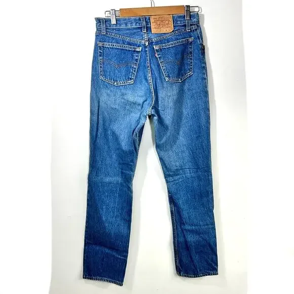 Vtg Levis 26501 0156 Jeans 28 x 30 USA Blue Denim Button Fly Tagged Womens 13